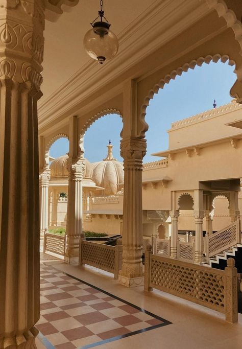 Middle Eastern Wedding Aesthetic, Udaipur Architecture, Old Indian Aesthetic, Rajasthani Aesthetic, Udaipur Aesthetic, Rajasthan Aesthetic, Desi House, Pakistani Architecture, Rajasthan Wedding