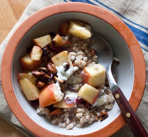 35 Best Apple Recipes - What to Make With Apples | Kitchn Farro Breakfast, Farro Recipes, Hazelnut Recipes, Fall Apple Recipes, Porridge Recipes, Warm Breakfast, Breakfast Bowl, Morning Food, Meat Free