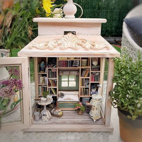 Library Scene, White Salon, Houses Inside, Room Box Miniatures, Wooden Lantern, Dollhouse Design, Lantern Art, Lantern Ideas, Painted Miniatures