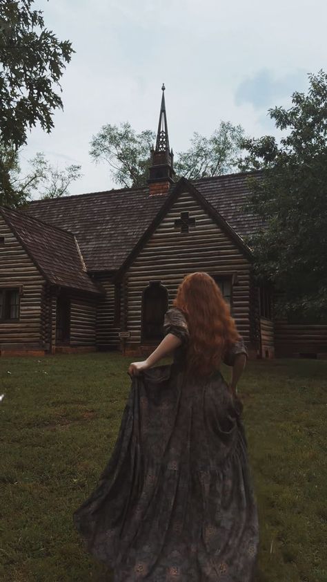 Goth Redhead Aesthetic, Red Haired Witch Art, Red Hair Witch Aesthetic, Ginger Witch Aesthetic, Redhead Witch Aesthetic, Redhead Woman Aesthetic, Peasant Girl Aesthetic, Medieval Girl Aesthetic, Red Head Girl Aesthetic