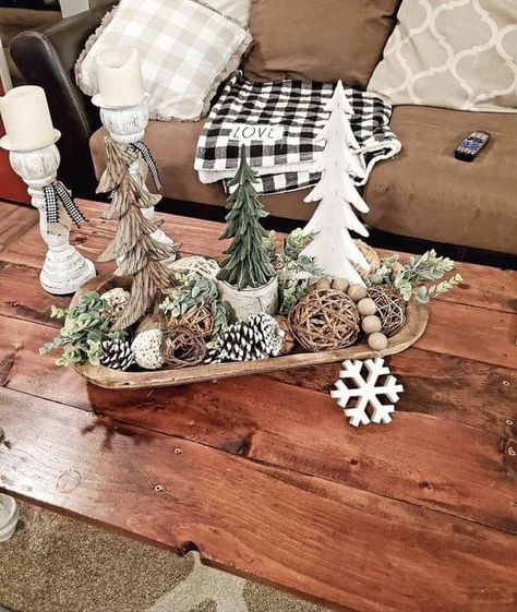 Winter Dough Bowl Decor, Trendy Diys, Christmas Coffee Table Decor, Bowl Ideas, Winter Decorating, Dough Bowls, Winter Decorations, Christmas Table Centerpieces, Christmas Decor Inspiration