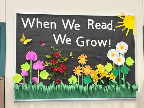 Garden Theme Classroom Library, Spring Library Bulletin Boards, Garden Bulletin Boards, Spring Library, Garden Theme Classroom, School Library Book Displays, April Bulletin Boards, Book Bulletin Board, School Library Bulletin Boards