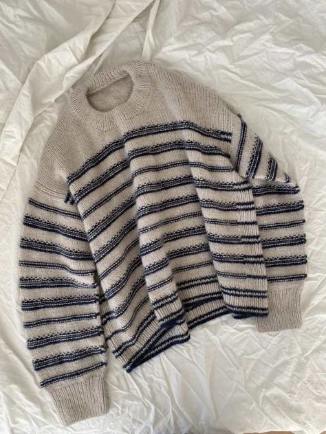 Oversize Sweater Pattern, Striped Sweater Outfit, Oversize Outfit, Mens Knit Sweater, Crochet Jumper, Oversize Pullover, Pull Oversize, Raglan Pullover, Oversized Knitted Sweaters