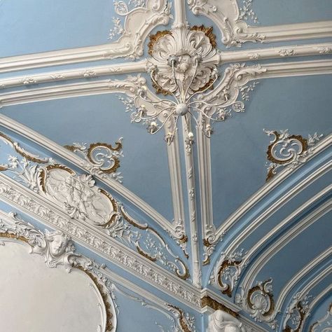 Angelcore Aesthetic Blue, Blue Victorian Aesthetic, Blue Princess Aesthetic, Baroque Interior Design, Angelcore Aesthetic, Victorian Aesthetic, Baby Blue Aesthetic, Light Blue Aesthetic, Interiors Dream