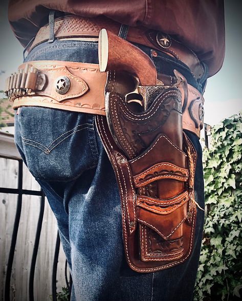 Western Revolver, Cowboy Holster, Holster Pattern, Cross Draw Holster, Tactical Gear Storage, Revolver Holster, Cowboy Action Shooting, Cowboy Gear, Wilde Westen