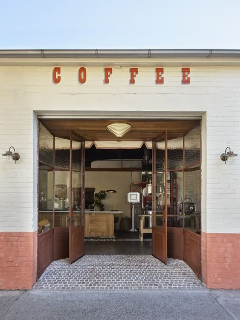 Bakery Entrance Design, Cafe Entrance Design, Cafe Interiors, Hospitality Interior Design, Italian Bar, Café Design, Storefront Design, Italian Espresso, Industrial Coffee