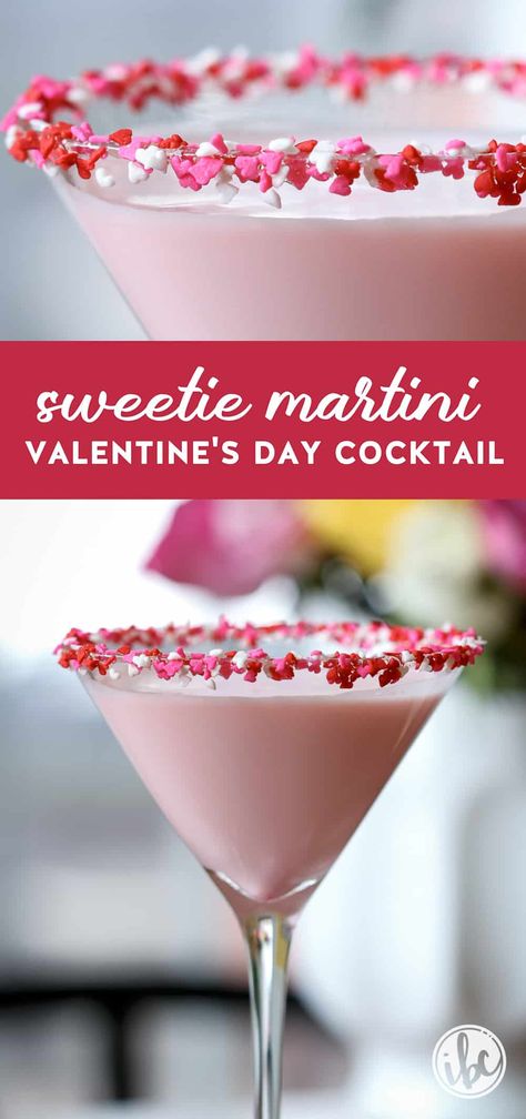 Looking for the ultimate Valentine's Day cocktail recipe? Try the Sweetie Martini, an exquisite mix of vanilla vodka and rich chocolate liqueur. This recipe is not only delicious but also visually stunning, making it a great choice for a special date night or as a festive treat to share with loved ones. Fun Martini Drinks, Espresso Martini Valentines Day, Girly Martini Recipes, Valentine Espresso Martini, Valentine’s Day Drinks Martini, Valentines Day Martini Recipes, Valentines Espresso Martini, Valentines Cocktails Vodka, Red Velvet Martini