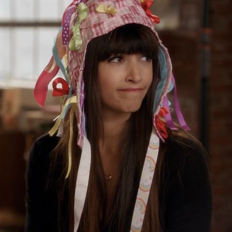 Cece New Girl, Cece Parekh, New Girl Cast, New Girl Style, Jake Johnson, Best Friend Poses, Zooey Deschanel, Friend Poses, Hey Girl