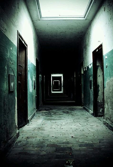 Abandoned Asylums, Abandoned Hospital, Escape Game, Dark Places, The Dark Side, Abandoned Buildings, Story Inspiration, Abandoned Houses, Abandoned Places