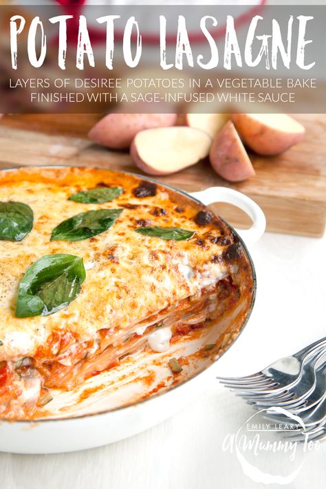 Potato lasagne - vegetarian, pasta-free and delicious! - A Mummy Too Potato Lasagne, Potato Lasagna, Healthy Potatoes, Lasagne Recipes, Quick Food, Family Dishes, Vegetable Lasagna, Yum Recipes, Potato Vegetable