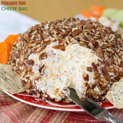 Pineapple Ham Cheese Ball is an easy appetizer for spreading on crackers or veggies. This sweet and savory cheeseball recipe is the perfect party snack. Ham Cheese Ball, Ham And Cheese Ball Recipe, Pineapple Cheeseball Recipes, Gluten Free Appetizers Easy, Cheeseball Recipe, Christmas Ham Recipes, Party Food Easy Appetizers, Gluten Free Recipes Appetizers, Pineapple Ham