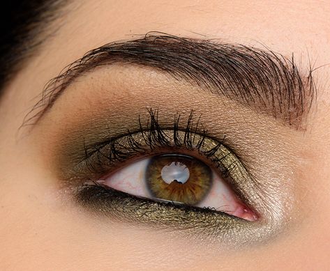 A Smoky Olive Green Eye with Make Up For Ever Artist Color Shadows | Temptalia Olive Green Eyeshadow Looks, Olive Green Eyeshadow, Olive Green Eyes, Green Eyeshadow Look, Hazel Green Eyes, Hazel Eye Makeup, Cute Eyeshadow Looks, Makeup For Hazel Eyes, Hooded Eye Makeup