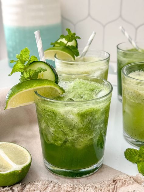 4-Ingredient Cucumber Mojito Mocktail Recipe Cucumber Mojito Recipe, Traditional Mojito Recipe, Cucumber Mojito, Healthy Hot Chocolate, Sweaty Workout, Cucumber Benefits, Mojito Mocktail, Beverage Ideas, Happy Hour Drinks