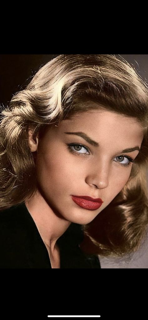 Lauren Bacall Makeup, Old Hollywood Headshots, Glamour Hairstyles Old Hollywood, Kendall Blonde, Lauren Bacall Hair, Classic Beauty Aesthetic, Old Hollywood Glamour Fashion, Tawny Autumn, Lauren Bacall Movies