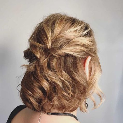 Mother Of Bride Hairstyles, Mother Of The Bride Hair Short, Mother Of Bride Hair, Mother Of Bride Makeup, Mother Of The Bride Hairdos, Mob Hair, Mother Of The Bride Hairstyles, Groom Hair, Mother Of The Groom Hairstyles