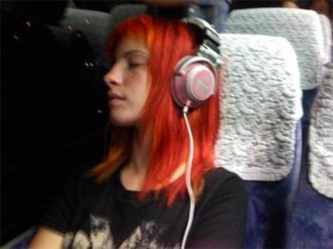 aww, Hayley sleeping Johnny Depp 90s, Jennifer’s Body, Haley Williams, Hayley Paramore, Paramore Hayley Williams, I'm With The Band, Hayley Williams, Paramore, Orange Hair