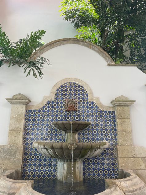 Mexican Fountain, Arabic Garden, Spanish Fountain, Mexico Houses, Environment Modeling, Fountain Wall, Mini Waterfall, Outdoor Water Features, Spanish Decor