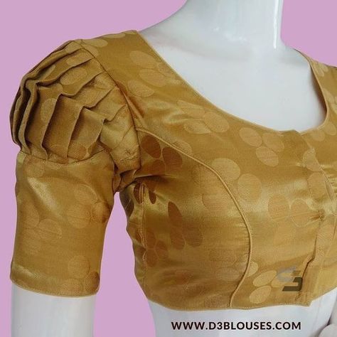 Blouses For Silk Sarees, Gold Blouses, Gold Blouse Designs, Casual Blouse Designs, Brocade Blouse Designs, Boat Neck Blouse Design, Blouse Designs Catalogue, New Saree Blouse Designs, Brocade Blouse