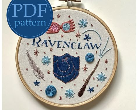 Hand Embroidery Harry Potter, Harry Potter Embroidery Ideas, Broderie Harry Potter, Gryffindor Embroidery, Slytherin Embroidery, Harry Potter Embroidery Patterns Free, Ravenclaw Embroidery, Fandom Embroidery, Embroidery Harry Potter