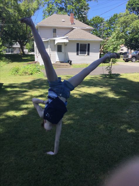 Me doing a 1 handed Cartwheel 😉😉😉 Pose References, Pose Reference, Baseball Bat, Gymnastics, Outdoor Power Equipment, Thing 1