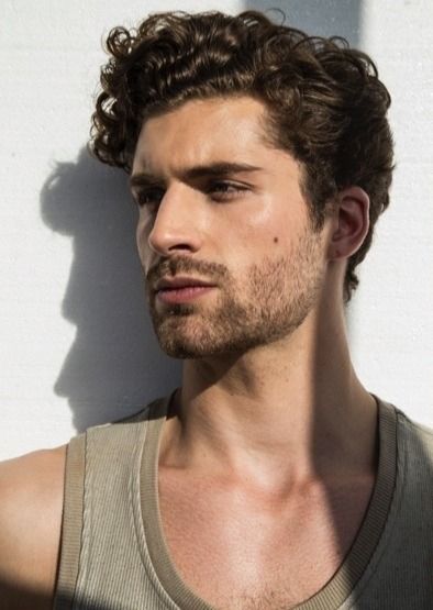 Thom Morell, Long Curly Hair Men, Men's Curly Hairstyles, Men Haircut Curly Hair, Wavy Hair Men, Men Haircut Styles, Corte De Cabelo Masculino, Curly Hair Men, Hair Reference