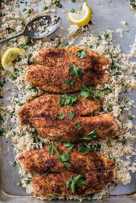 Catfish And Rice Recipes, Dinner Staples, Vegan Hamburger, Fish Tilapia, Herbed Rice, Trendy Recipes, Blackened Fish, Blacken Fish, Fasting Recipes