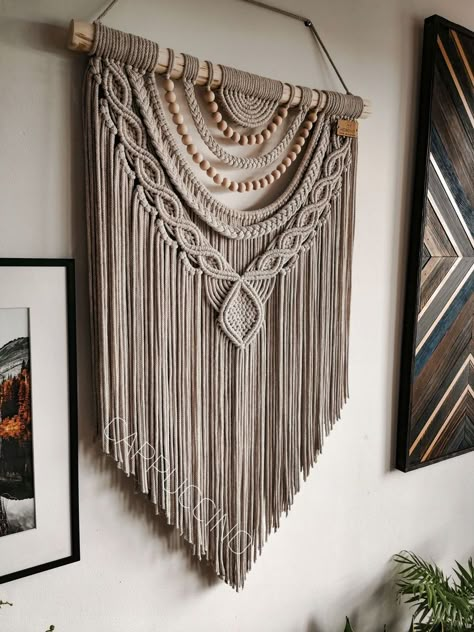 Decor Business Ideas, Home Decor Business Ideas, Macrame Wall Hanging Ideas, Wall Niches, Designs For Living Room, Home Decor Business, Macrame Wall Hanging Tutorial, Macrame Wall Hanger, Macrame Wall Hangings