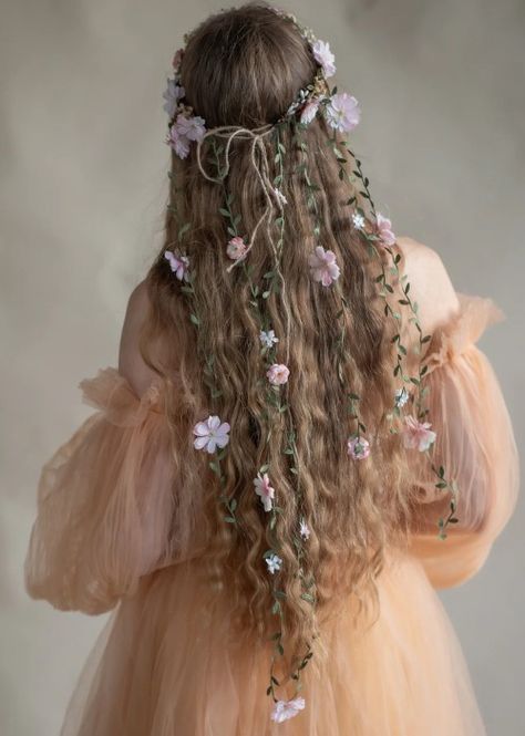 Flower Vines, Fairy Hair, Long Hair Wedding Styles, Princess Aesthetic, Wedding Hair And Makeup, Aesthetic Hair, Wedding Looks, Hair Dos, Hair Designs