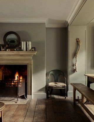 Victorian Bay Window, Hardwick White, Black Slate Floor, English Living Room, English Houses, Antique Sofa, Wooden Stairs, London House, Uk Photos