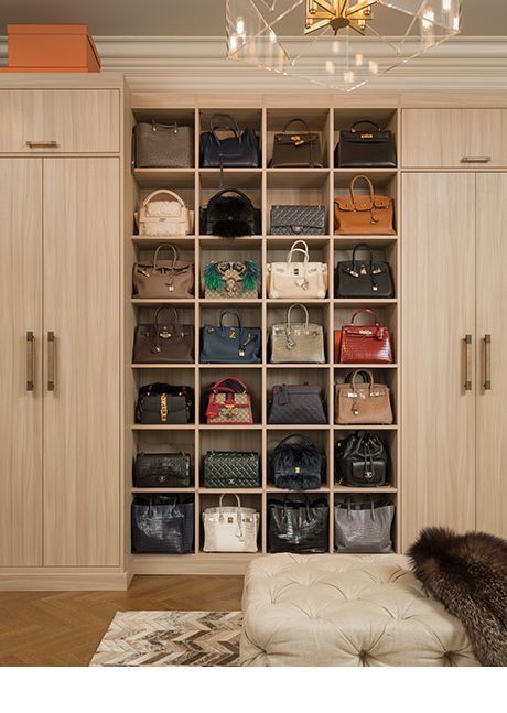 Dressing Room Closet, Dream Closet Design, Walk In Closet Design, Closet Design Layout, Luxury Closets Design, Closet Renovation, California Closets, Closet Layout, Handbag Storage