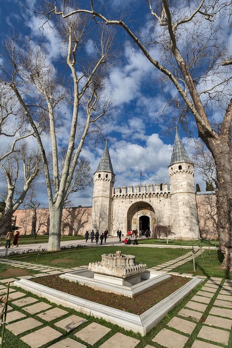 https://flic.kr/p/juFHAm | _SAL9237 | Topkapi Palace Topkapi Palace Istanbul, Topkapi Palace, Istanbul City, Main Gate, Blue City, Turkey Travel, Ottoman Empire, Istanbul Turkey, Oh The Places Youll Go