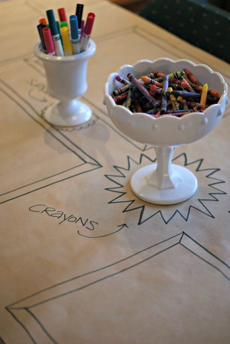 Dimples and Tangles: A SPECIAL DAY. Put down the butcher paper for the kids table! Kids Table Wedding, Tafel Decor, Paper Table, Wedding Activities, Kids Table, Table Cloths, Kid Table, Wedding With Kids, Wedding Food