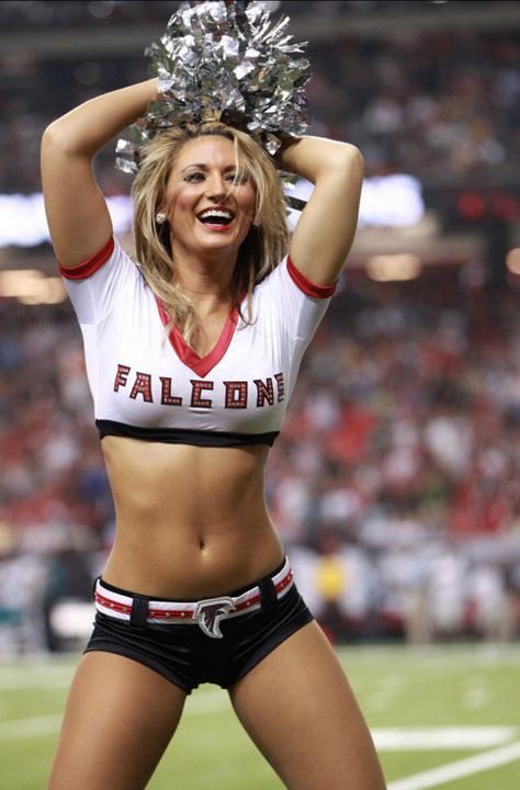 Atlanta Falcons Cheerleaders, 49ers Cheerleaders, Falcons Cheerleaders, Cute Cheerleaders, Football Cheerleaders, Cheerleader Costume, Cheerleader Girl, Cheer Girl, Cheerleading Outfits