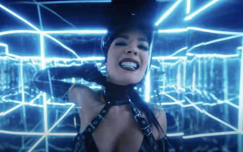 Halsey Nightmare, Best Pop Songs, Lesson English, Song Chords, Tomorrow By Together, Sunday Quotes Funny, Prays The Lord, Guitar Chords And Lyrics, Soft Grunge Aesthetic