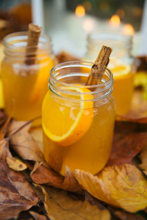 Quick 'n' Easy Epic Mulled Cider - The Londoner Bonfire Night Party Ideas, Spiced Cider Recipe, Bonfire Food, Mulled Cider Recipe, Bonfire Night Food, Hot Spiced Cider, Guy Fawkes Night, Cider Cocktails, Bonfire Party