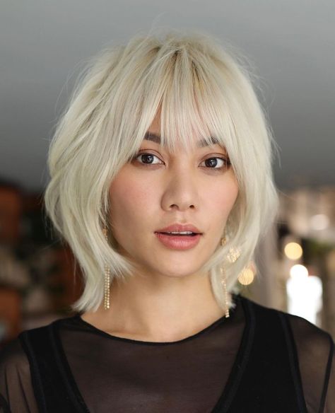 Layered Bob With Bangs, Long Face Haircuts, Chic Haircut, Long Face Hairstyles, 2023 Hair, Bob Haircut With Bangs, Medium Hairstyles, Chic Hairstyles, Haircuts For Fine Hair