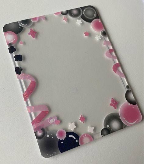 Top Decor Ideas, Pc Decoration, Toploader Deco, Creative Iphone Case, Kpop Diy, Easy Paper Crafts Diy, Bead Charms Diy, Black Stickers, Card Sleeves