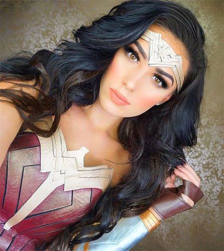 Wonder Woman Makeup Halloween, Best Superhero Costumes, Halloween Costumes Australia, Superhero Costume Ideas, Halloween Women Makeup, Cool Superhero Costumes, Superhero Halloween Costumes, Wonder Woman Makeup, Most Popular Halloween Costumes