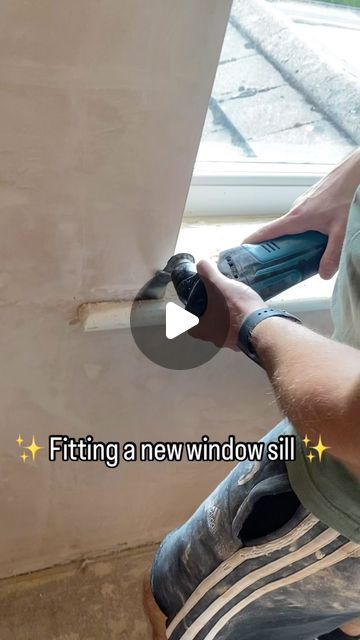 Naomi and Chris on Instagram: "Friday night fun fitting the window board in our spare room! This room is now fully plastered, so can start on the architraves, skirting boards, and panelling 😁
.
.
.
.

#diy #diyrenovation #newhome #homerenovation #homerenovations #homereno #homerenovationideas #ukhome #ukhomestyle #ukhomerenovation #joinery #plastering #window #newhome #homeideas #makita #makitauk" Drywall Around Window, Wooden Skirting Boards, Architrave Ideas, Window Sill Ideas, Wooden Window Sill, Window Boards, Window Ledge, Window Casing, Skirting Boards