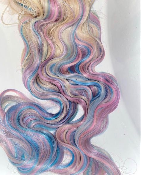 dulce ໒꒱ ‧₊˚⋆ on X: "this hair combo is everything 2 me... https://t.co/QWlim5YOcl" / X Mermaid Aesthetic Hair, Mermaid Hair Aesthetic, Pastel Hair Highlights, Fantasy Hair Color, Mermaid Hair Color, Catty Noir, Lagoona Blue, Mermaid Aesthetic, Pretty Hair Color