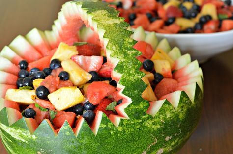 Spring fruit salad for a party served in a watermelon bowl. Easy to do and makes a great presentation. Watermelon Fruit Basket, Spring Fruit Salad, Fruit Basket Watermelon, Watermelon Fruit Salad, Watermelon Basket, Watermelon Bowl, Fruity Recipes, Spring Fruit, Watermelon Carving