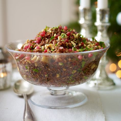 Red Rice Salad Recipe, Rice Health Benefits, Healthy Christmas Food, Red Rice Salad, Catering Food Ideas, Pomegranate Benefits, Vegetarian Buffet, Smoked Bacon Recipes, Buffet Recipes