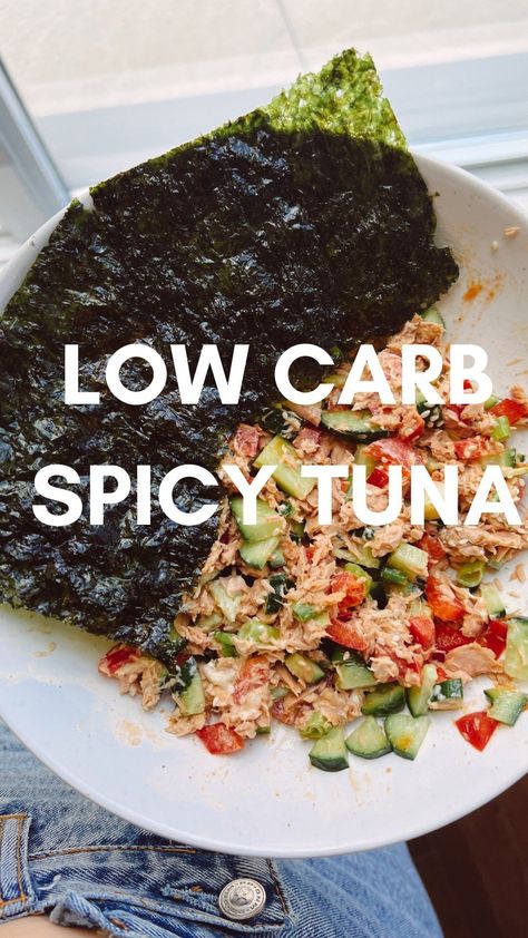 ihartnutrition on Instagram: SPICY TUNA SEAWEED WRAPS This 3 minute low carb lunch has been on rotate! It’s full of protein, veggies. Save for future inspo!… Seaweed Snacks Recipes, Seaweed Wraps, Tuna Wraps Recipes, Tuna Healthy, Healthy Tuna Recipes, Can Tuna, Avocado Mayo, Seaweed Wrap, Protein Veggies