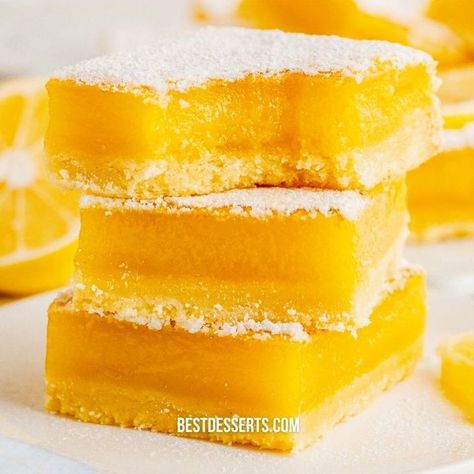 I love lemon flavored everything, and these Lemon bars are a fresh way to enjoy that zesty flavor! Sweet-tart lemon curd filling sits atop buttery shortbread and is all topped off with a dusting of powdered sugar, hello yum town! Cakes By Mk, Lemon Fluff, Perfect Lemon Bars, Easy Lemon Bars, Classic Lemon Bars, Lemon Bars Easy, Lemon Bars Recipe, Lemon Curd Filling, Lemon Custard