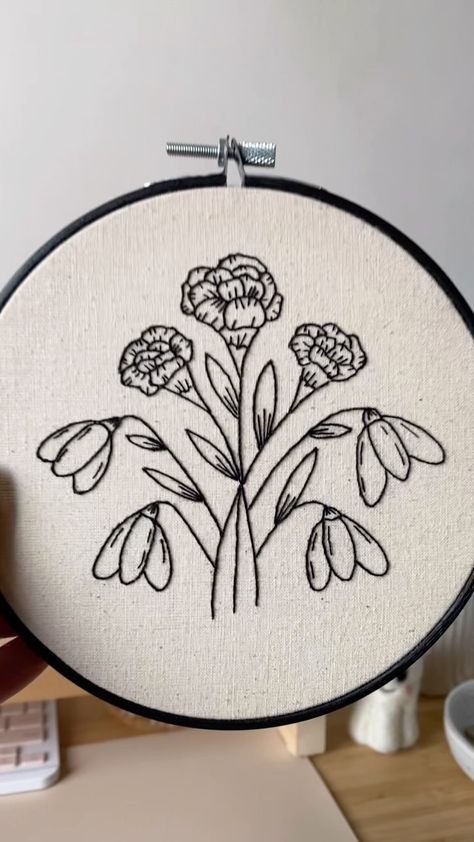 January Embroidery, Birth Flower Embroidery, Flower Bouquet Embroidery, January Flower, January Birth Flower, Bouquet Embroidery, Birth Flower Bouquet, January Birth Flowers, Flower Line Art