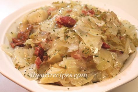 southern cabbage Southern Cabbage, Cabbage Recipes Southern, Ham Hocks, I Heart Recipes, Heart Recipes, Southern Recipes Soul Food, Cabbage Recipe, Paleo Crockpot, Cooked Cabbage