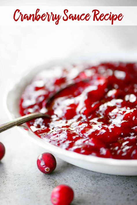 3 Ingredient Cranberry Sauce, Homemade Cranberry Sauce Recipe, Cranberry Sauce Thanksgiving, Homemade Cranberry Sauce, Dinner Thanksgiving, Traditional Thanksgiving, Cranberry Sauce Recipe, Recipes Thanksgiving, Cranberry Sauce Homemade