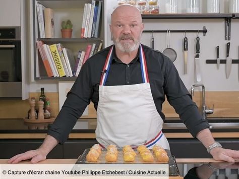 Rapides à faire et pas chères, les gougères sont les incontournables de l’apéro. Philippe Etchebest livre ses secrets pour en réaliser pour un apéro de... Pizza Omelette, Xmas Dinner, Diner, Toast, Food And Drink, Chef, Thermomix