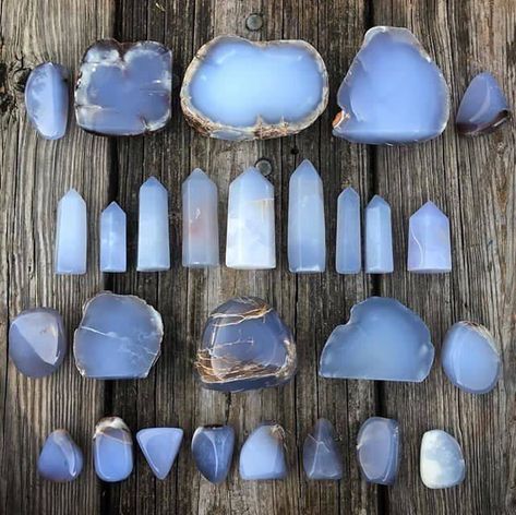 Blue chalcedony pieces  https://ift.tt/2EqOhr7 Spirit Food, Quotes And Pictures, Crystal Aesthetic, Chalcedony Stone, Spiritual Crystals, Pretty Rocks, Cool Rocks, Crystal Magic, Crystal Meanings