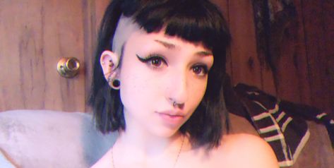 #hairstyle #diyhairstyles #babybangs #sideshave #shorthair #gothstyle #punkstyle #punkhair #eartail #bobcut #bob #blackhair Short Bangs Shaved Sides, Shaved Sides With Bangs Punk, Bob Shaved Side, Shaved Sides Bob, Goth Bob Haircut, Midwest Punk, Shaved Sides With Bangs, Metalhead Boyfriend, Bob With Shaved Side